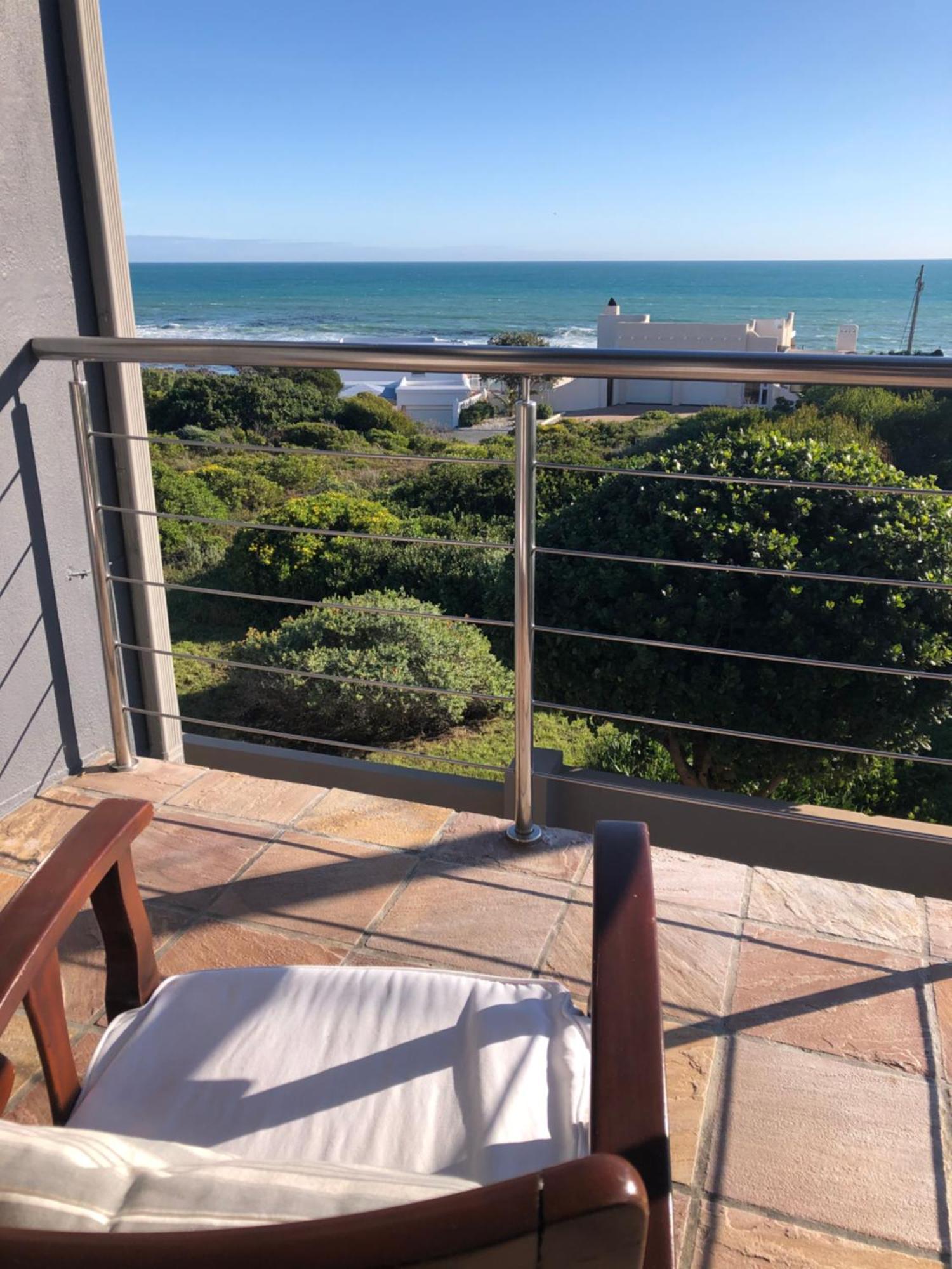 Marine 5 Boutique Hotel Gansbaai Exterior foto